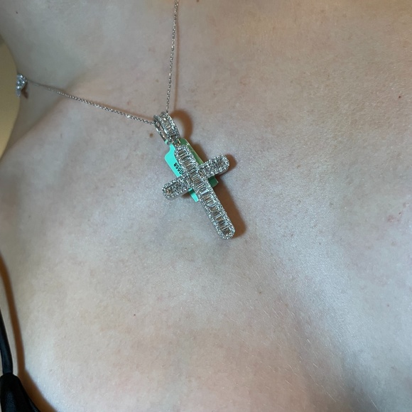 2.65 CT Natural Diamond 14 KT White Gold Cross - Picture 2 of 6